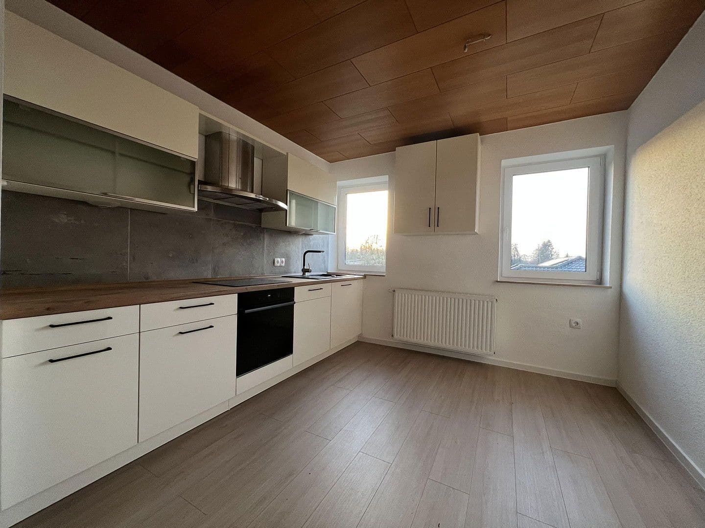 Pronájem bytu 5+1 142 m², Nienburg/Weser, Dolní Sasko Pronájem bytu 5+1 142 m², Nienburg/Weser, Dolní Sasko