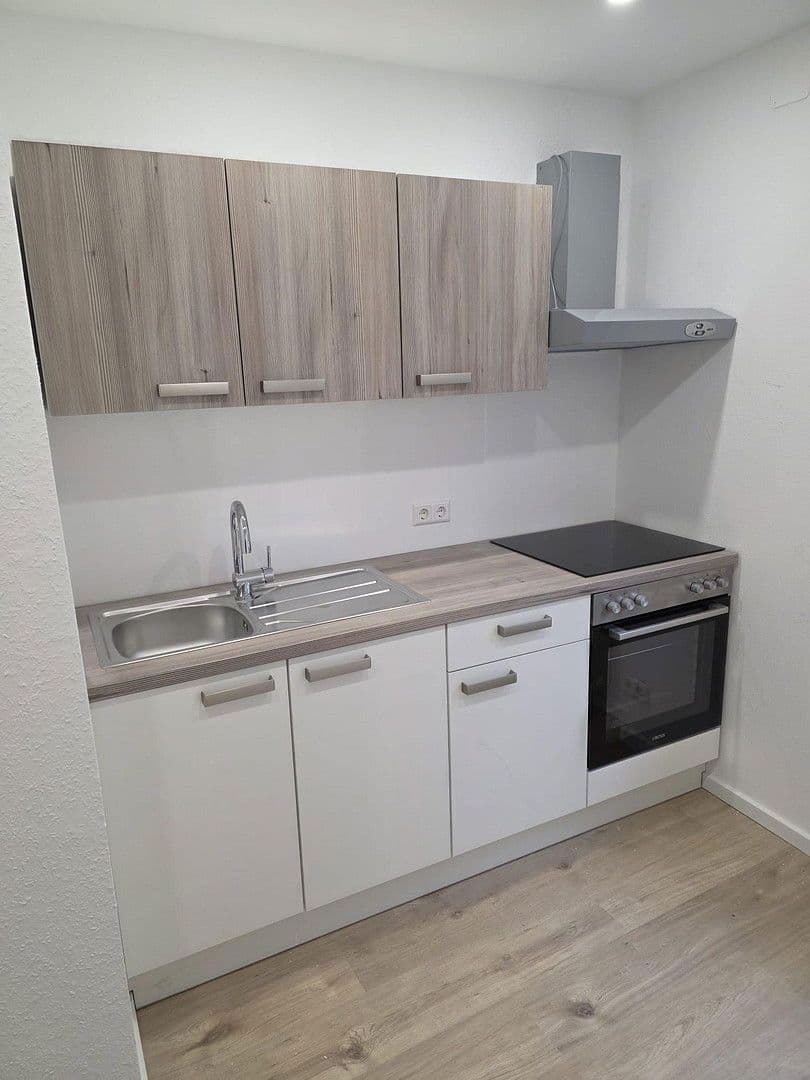 Pronájem bytu 2+1 62 m², Kirchstr. 12, Deizisau, Bádensko-Württembersko Pronájem bytu 2+1 62 m², Kirchstr. 12, Deizisau, Bádensko-Württembersko