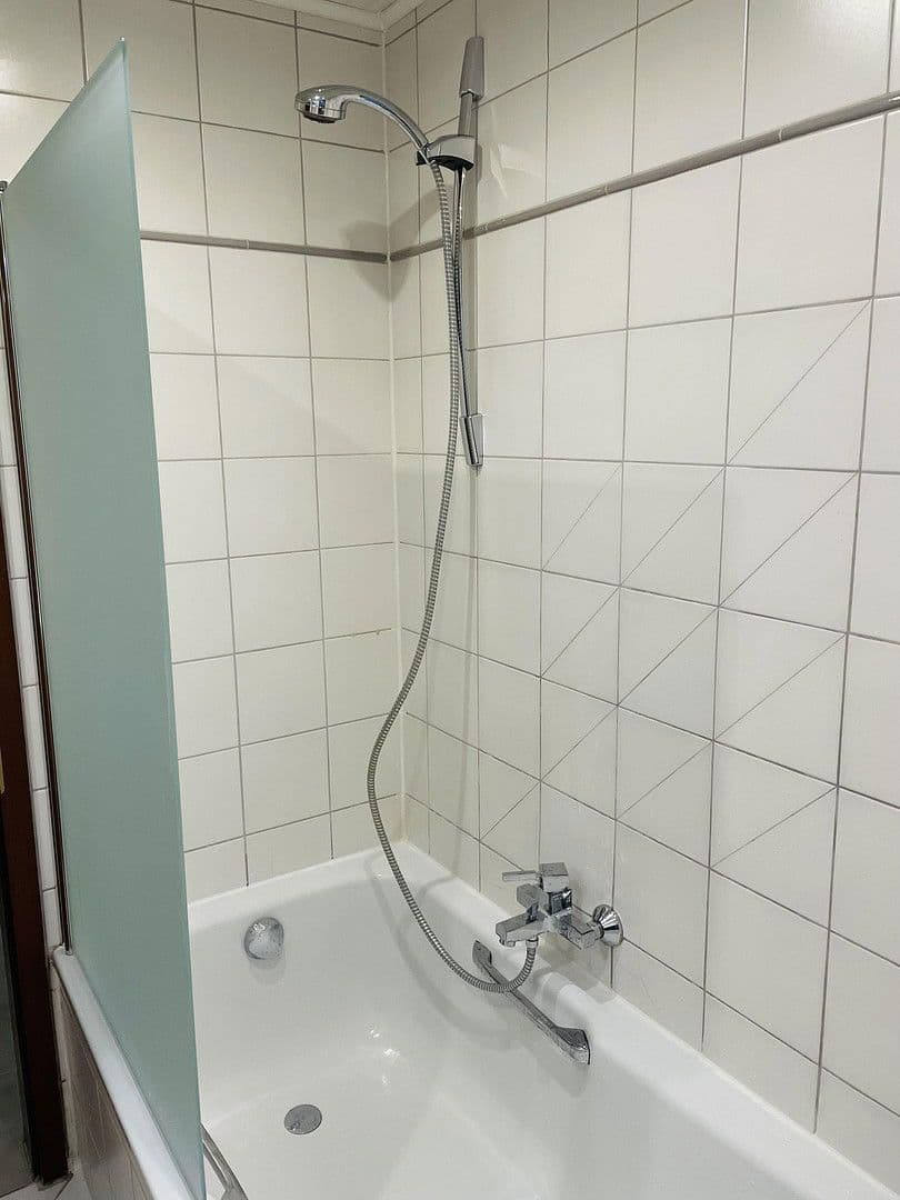 Prodej bytu 2+kk 64 m², Krummenackerstr. 8, Esslingen am Neckar, Bádensko-Württembersko Prodej bytu 2+kk 64 m², Krummenackerstr. 8, Esslingen am Neckar, Bádensko-Württembersko