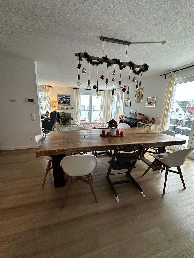 Pronájem domu 185 m², pozemek 250 m², Alte Gärtnerei 24/3, Amstetten, Bádensko-Württembersko Pronájem domu 185 m², pozemek 250 m², Alte Gärtnerei 24/3, Amstetten, Bádensko-Württembersko