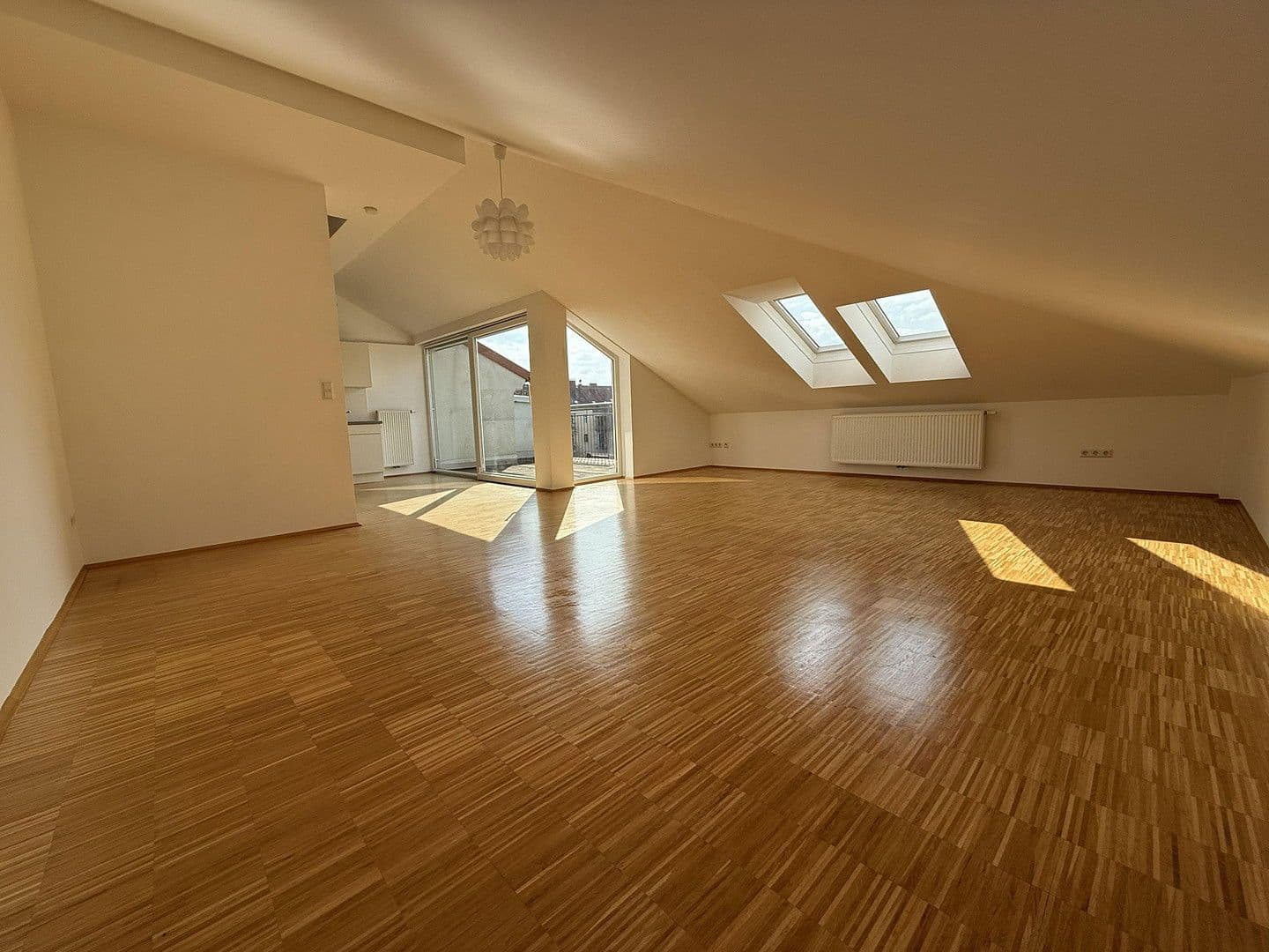 Pronájem bytu 3+1 138 m², Beethovenstraße 24/8, Graz, Štýrsko Pronájem bytu 3+1 138 m², Beethovenstraße 24/8, Graz, Štýrsko