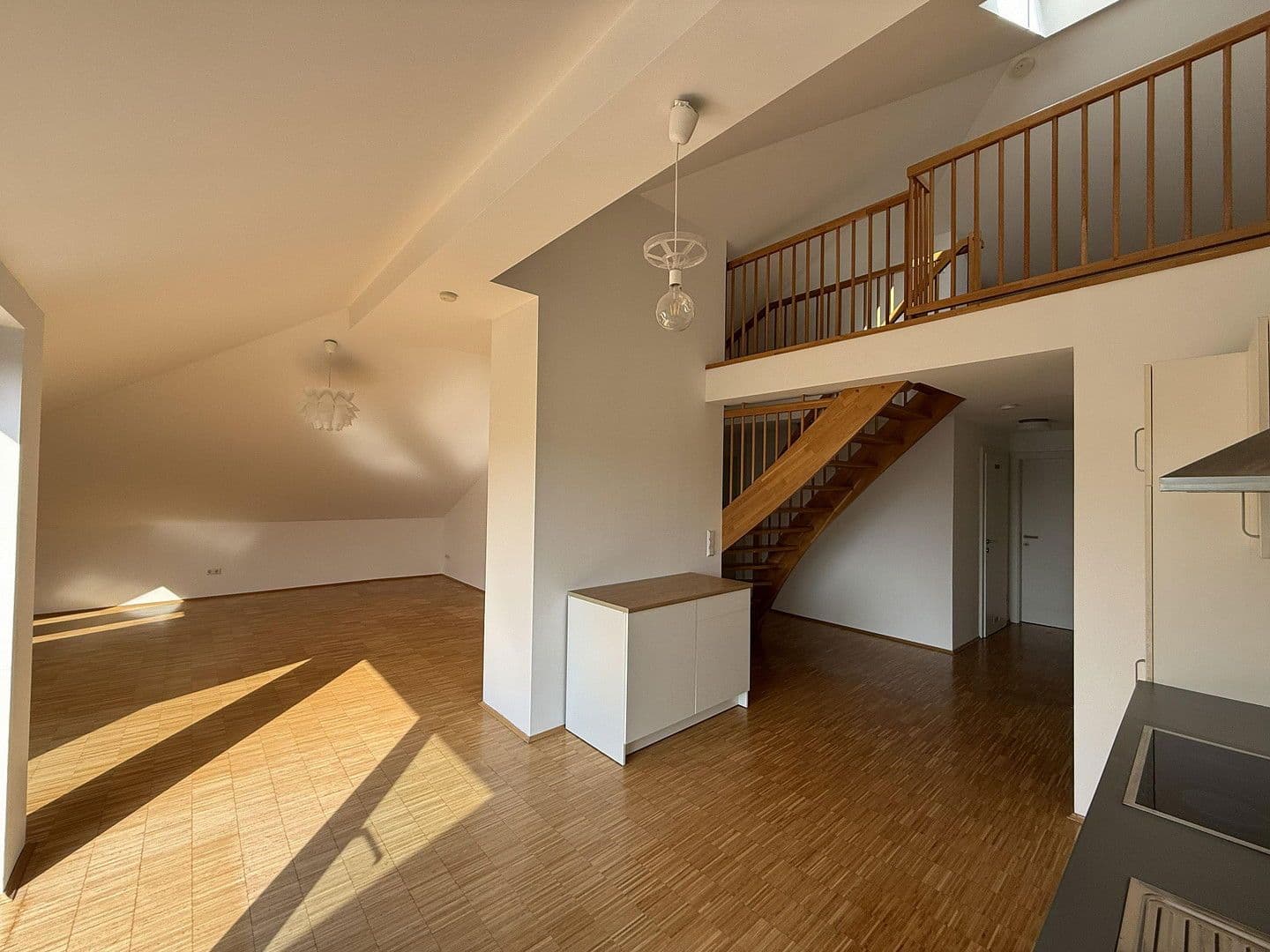 Pronájem bytu 3+1 138 m², Beethovenstraße 24/8, Graz, Štýrsko Pronájem bytu 3+1 138 m², Beethovenstraße 24/8, Graz, Štýrsko