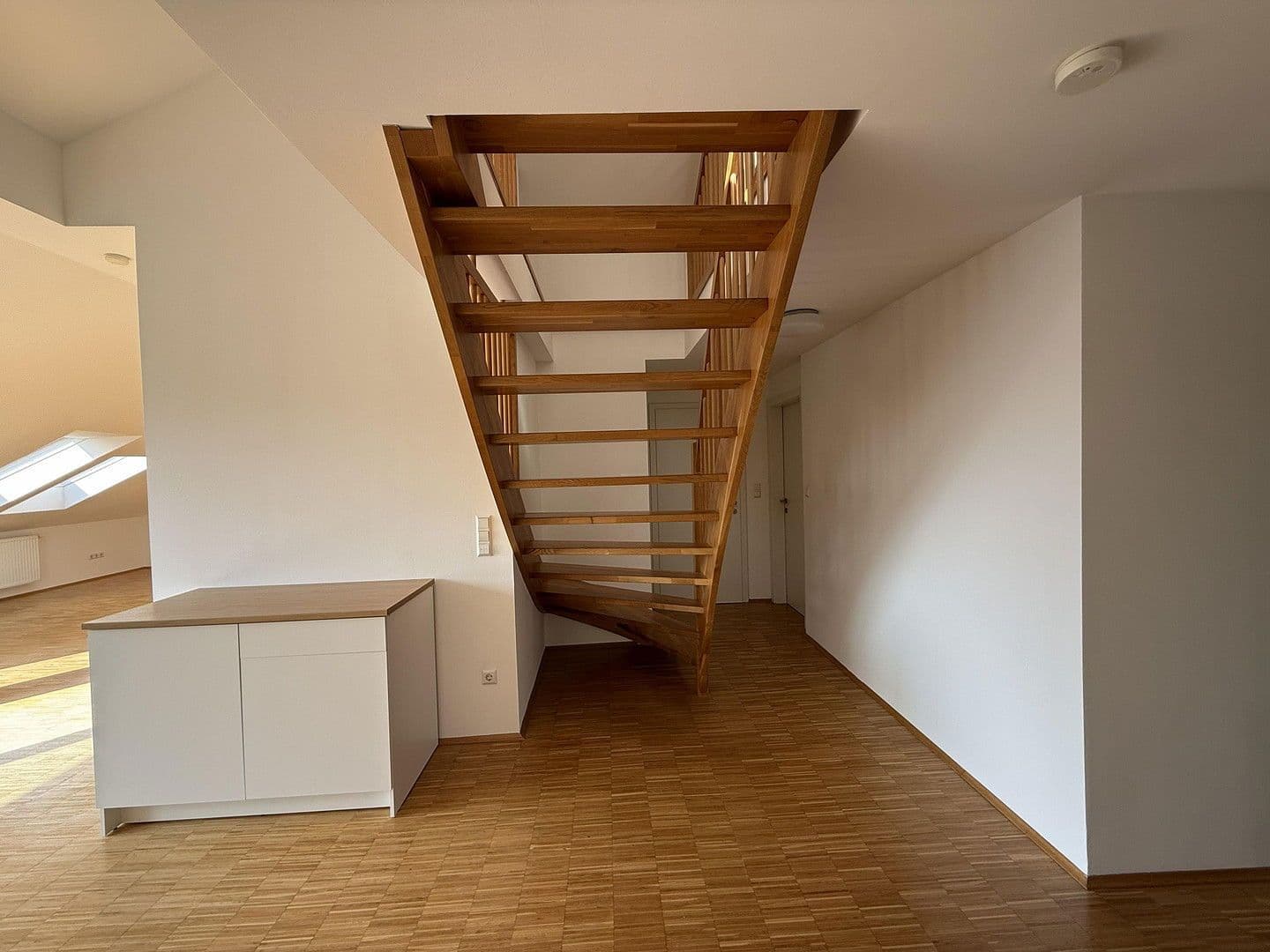 Pronájem bytu 3+1 138 m², Beethovenstraße 24/8, Graz, Štýrsko Pronájem bytu 3+1 138 m², Beethovenstraße 24/8, Graz, Štýrsko