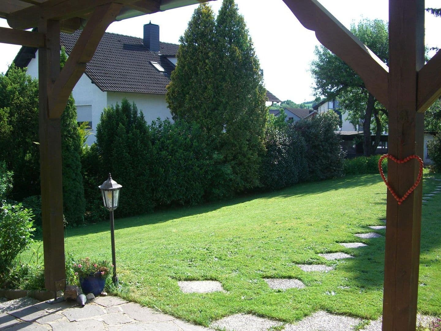 Prodej domu 180 m², pozemek 1.400 m², Marburg, Hessen Prodej domu 180 m², pozemek 1.400 m², Marburg, Hessen