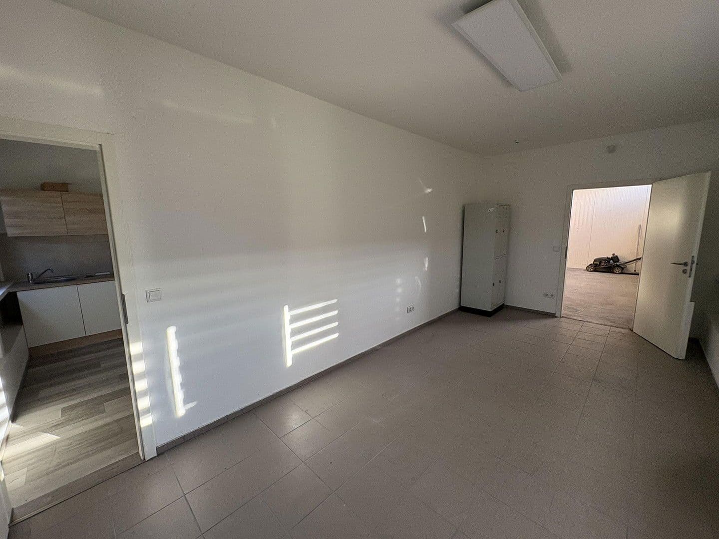 Pronájem nebytového prostoru 1.856 m², Nikolaus-Groß-Str. 17, Dortmund, Severní Porýní-Vestfálsko Pronájem nebytového prostoru 1.856 m², Nikolaus-Groß-Str. 17, Dortmund, Severní Porýní-Vestfálsko