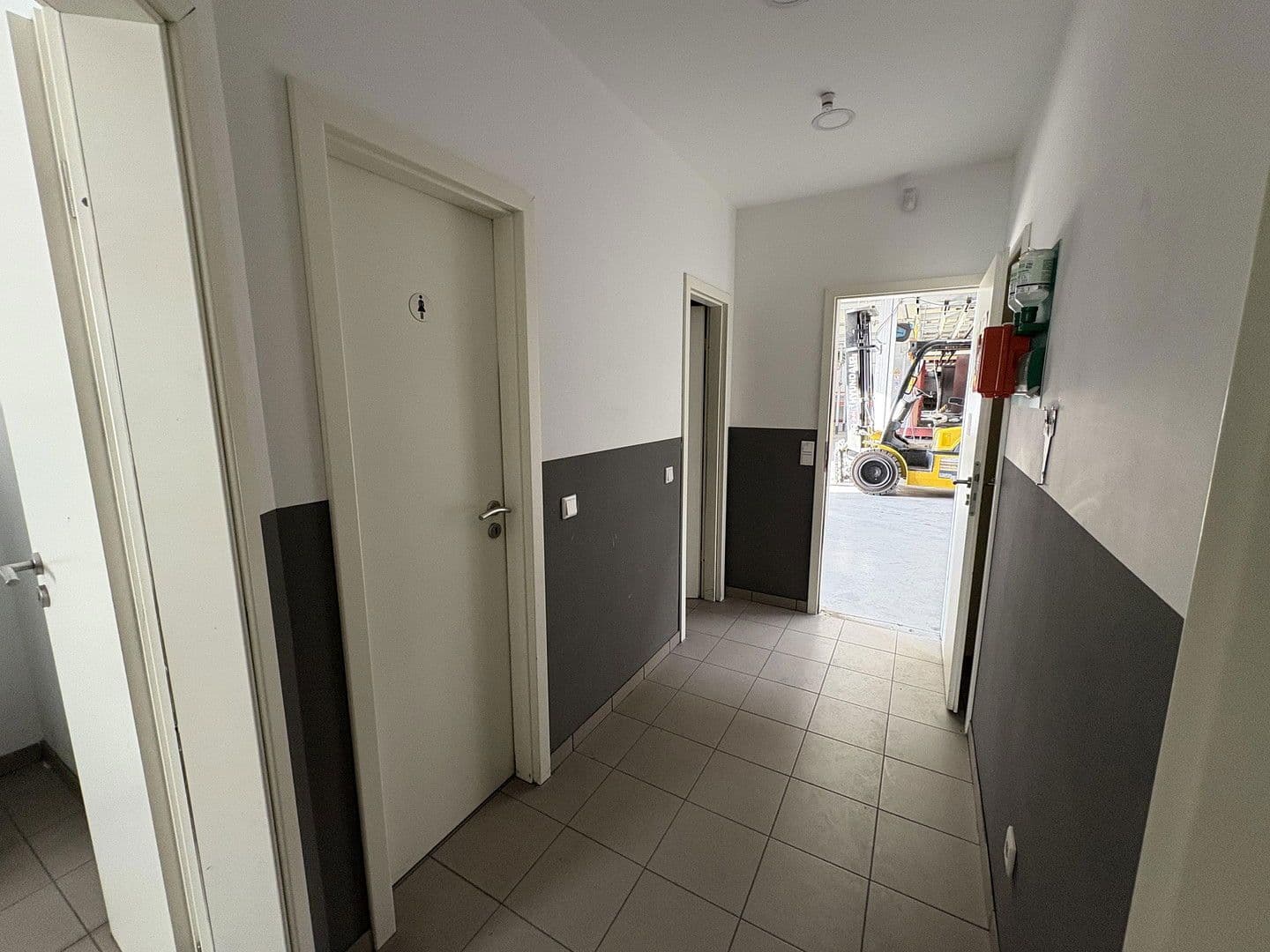 Pronájem nebytového prostoru 1.856 m², Nikolaus-Groß-Str. 17, Dortmund, Severní Porýní-Vestfálsko Pronájem nebytového prostoru 1.856 m², Nikolaus-Groß-Str. 17, Dortmund, Severní Porýní-Vestfálsko