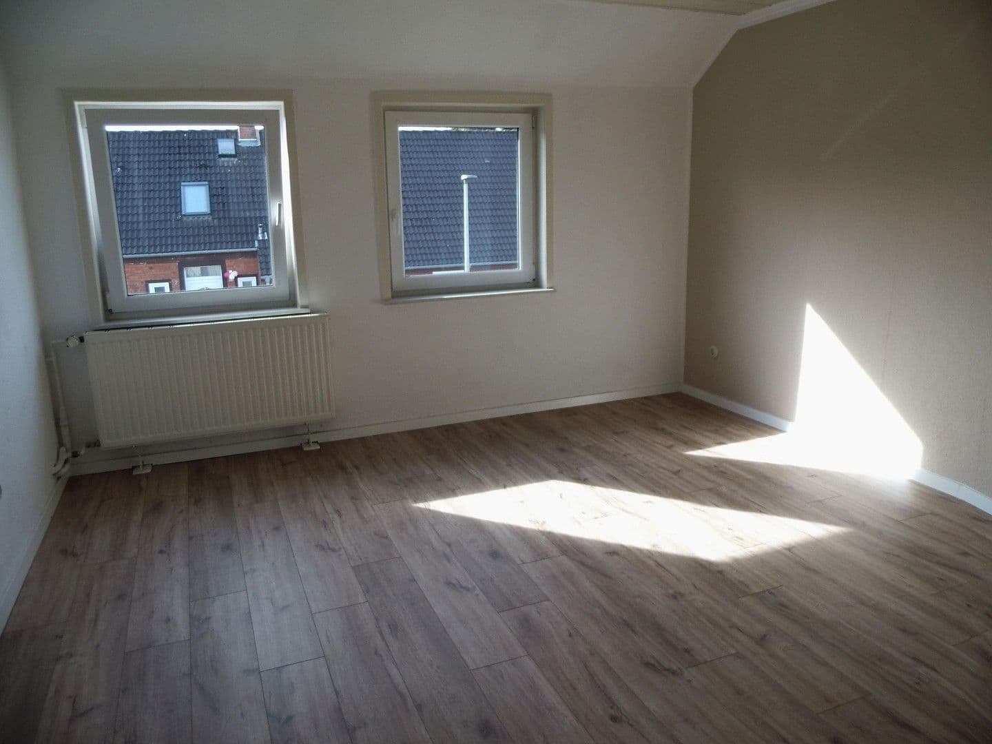 Prodej domu 85 m², pozemek 320 m², Osterholz-Scharmbeck, Dolní Sasko Prodej domu 85 m², pozemek 320 m², Osterholz-Scharmbeck, Dolní Sasko
