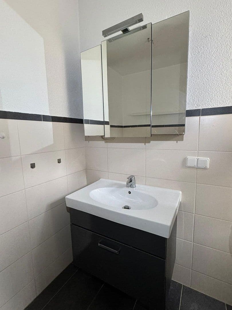 Pronájem bytu 4+1 82 m², Schafgartenweg 9, Lichtenstein/Sachsen, Sasko Pronájem bytu 4+1 82 m², Schafgartenweg 9, Lichtenstein/Sachsen, Sasko