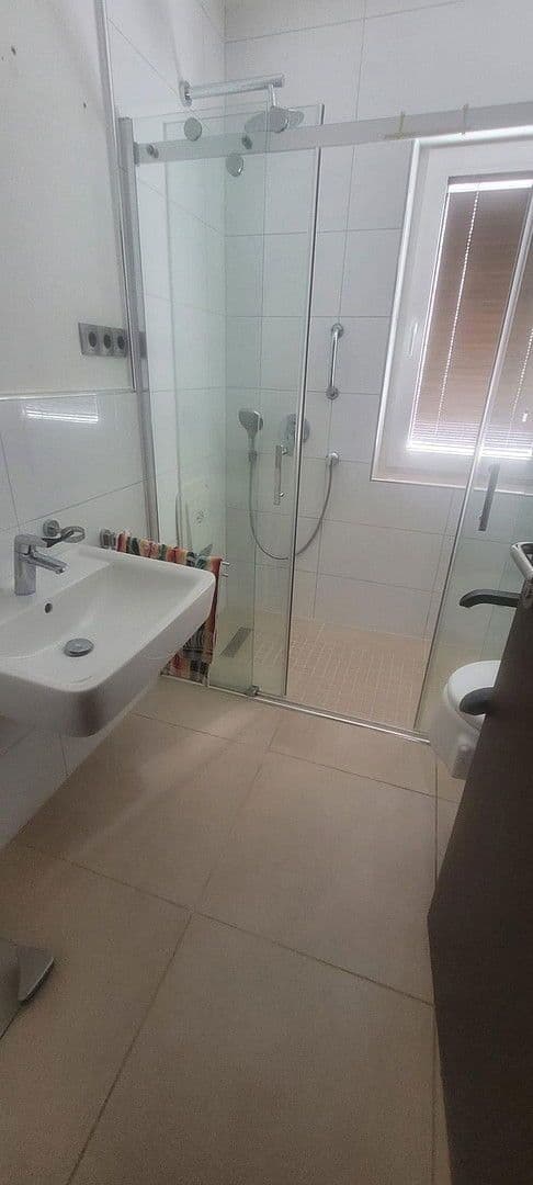 Prodej domu 130 m², pozemek 892 m², Hamburg, Hamburg Prodej domu 130 m², pozemek 892 m², Hamburg, Hamburg