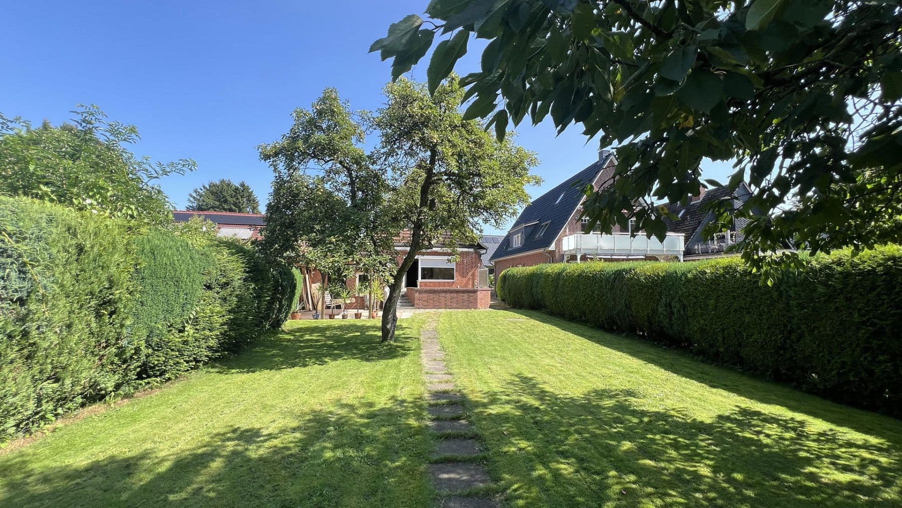 Prodej domu 130 m², pozemek 892 m², Hamburg, Hamburg Prodej domu 130 m², pozemek 892 m², Hamburg, Hamburg