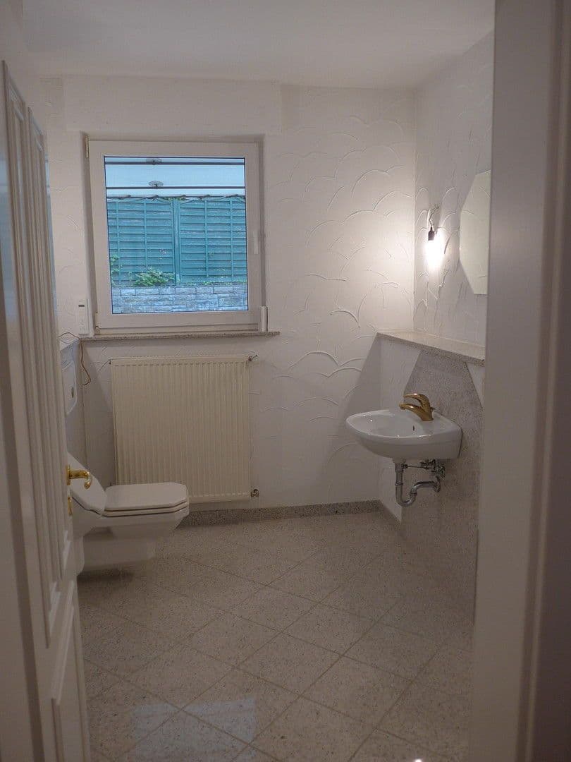 Pronájem domu 250 m², pozemek 1.390 m², Witten, Severní Porýní-Vestfálsko Pronájem domu 250 m², pozemek 1.390 m², Witten, Severní Porýní-Vestfálsko