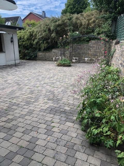 Pronájem domu 250 m², pozemek 1.390 m², Witten, Severní Porýní-Vestfálsko Pronájem domu 250 m², pozemek 1.390 m², Witten, Severní Porýní-Vestfálsko