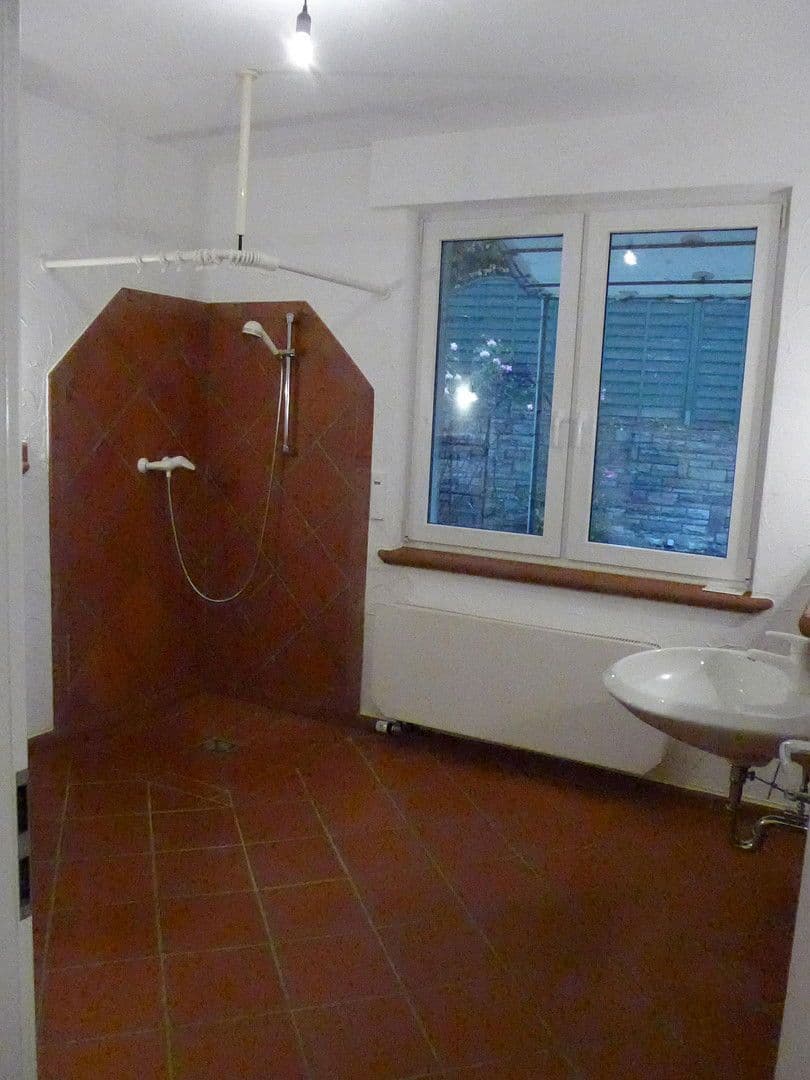 Pronájem domu 250 m², pozemek 1.390 m², Witten, Severní Porýní-Vestfálsko Pronájem domu 250 m², pozemek 1.390 m², Witten, Severní Porýní-Vestfálsko