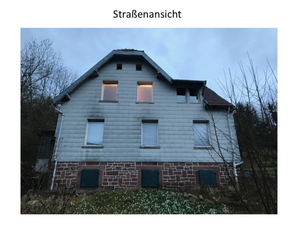 Prodej domu 151 m², pozemek 722 m², Büchenbronner Straße 71, Pforzheim, Bádensko-Württembersko Prodej domu 151 m², pozemek 722 m², Büchenbronner Straße 71, Pforzheim, Bádensko-Württembersko