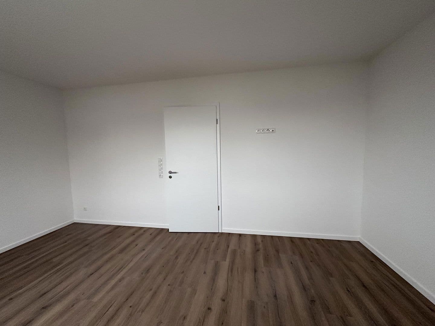 Pronájem domu 127 m², pozemek 160 m², Rennweg 54, Andernach, Porýní-Falc Pronájem domu 127 m², pozemek 160 m², Rennweg 54, Andernach, Porýní-Falc