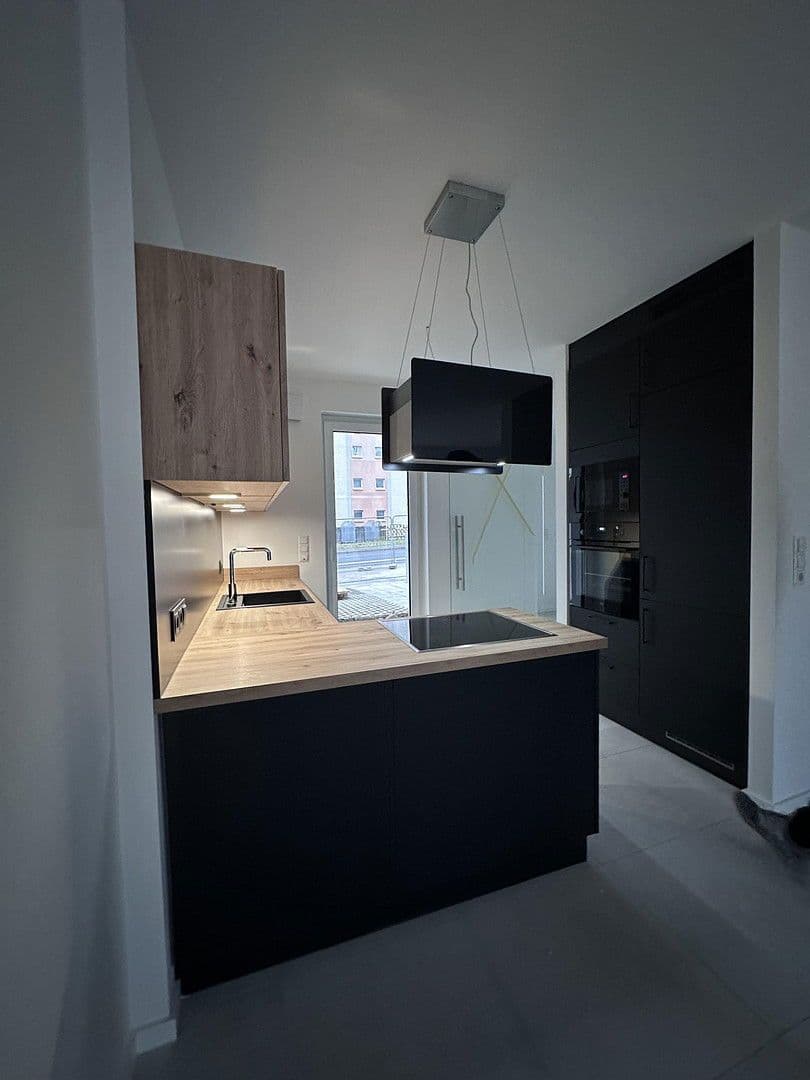 Pronájem domu 127 m², pozemek 160 m², Rennweg 54, Andernach, Porýní-Falc Pronájem domu 127 m², pozemek 160 m², Rennweg 54, Andernach, Porýní-Falc