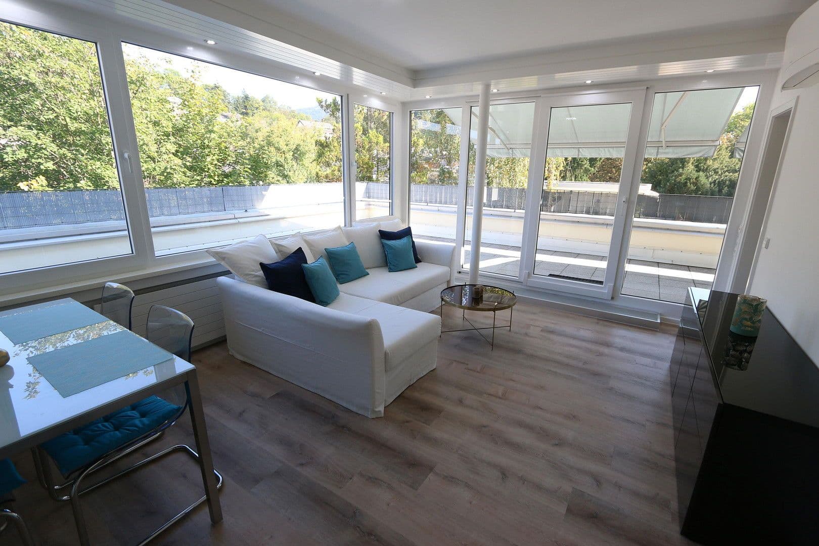 Pronájem bytu 2+1 69 m², Baden-Baden, Bádensko-Württembersko Pronájem bytu 2+1 69 m², Baden-Baden, Bádensko-Württembersko