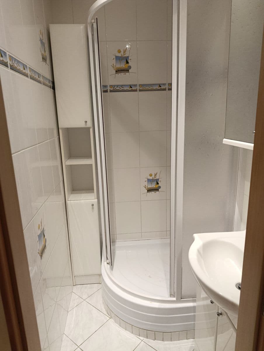 Pronájem bytu 1+1 38 m², Na Domovině, Praha, Praha Pronájem bytu 1+1 38 m², Na Domovině, Praha, Praha