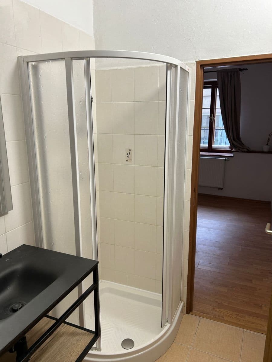 Pronájem bytu 1+kk 27 m², Na Úbočí, Třebíč, Kraj Vysočina Pronájem bytu 1+kk 27 m², Na Úbočí, Třebíč, Kraj Vysočina