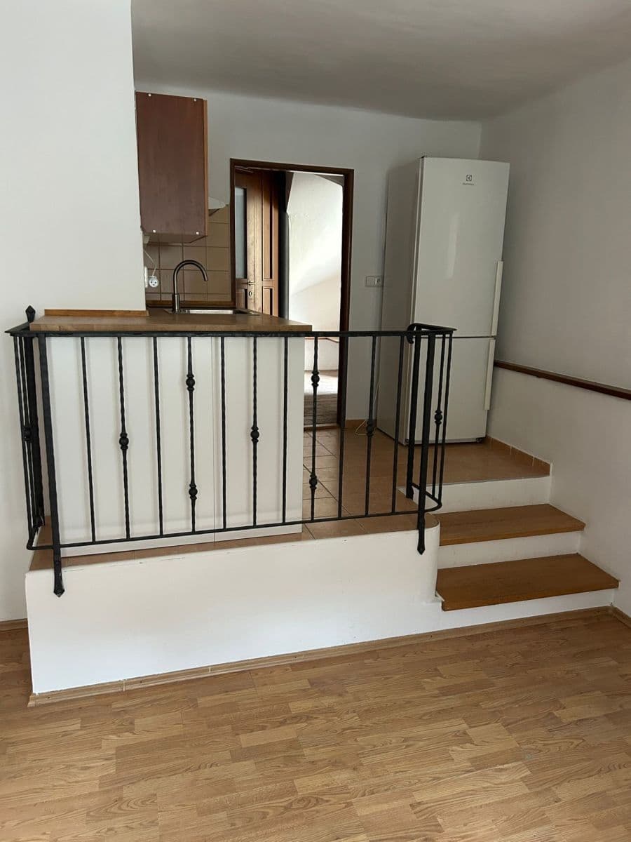 Pronájem bytu 1+kk 27 m², Na Úbočí, Třebíč, Kraj Vysočina Pronájem bytu 1+kk 27 m², Na Úbočí, Třebíč, Kraj Vysočina