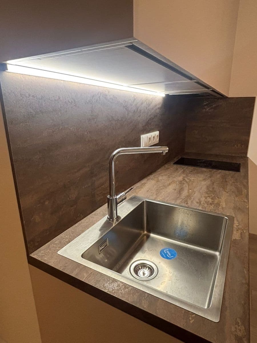 Pronájem bytu 1+kk 33 m², Poděbradská, Praha, Praha Pronájem bytu 1+kk 33 m², Poděbradská, Praha, Praha