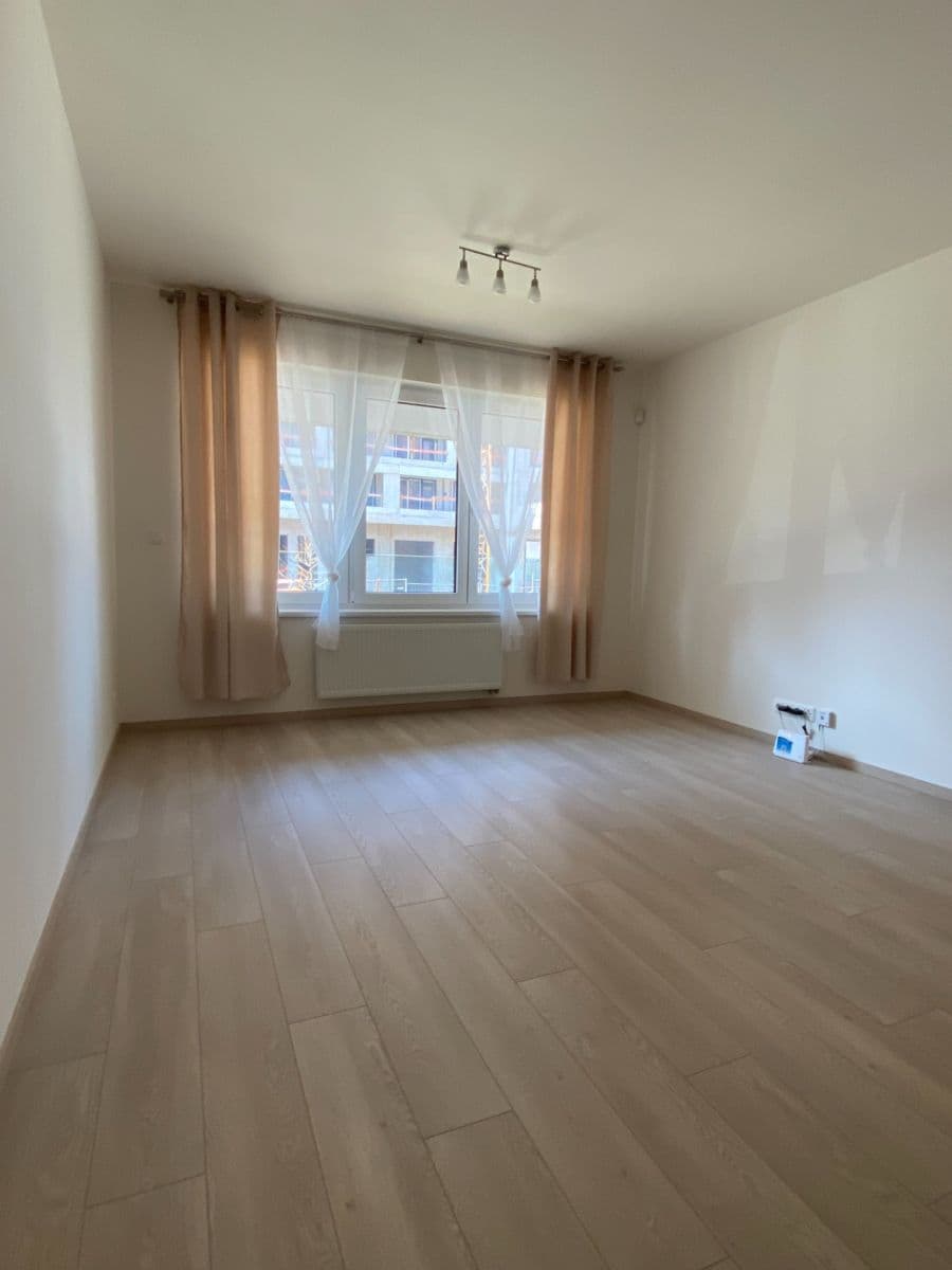 Pronájem bytu 1+kk 33 m², Poděbradská, Praha, Praha Pronájem bytu 1+kk 33 m², Poděbradská, Praha, Praha