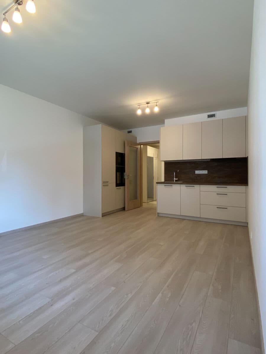 Pronájem bytu 1+kk 33 m², Poděbradská, Praha, Praha Pronájem bytu 1+kk 33 m², Poděbradská, Praha, Praha