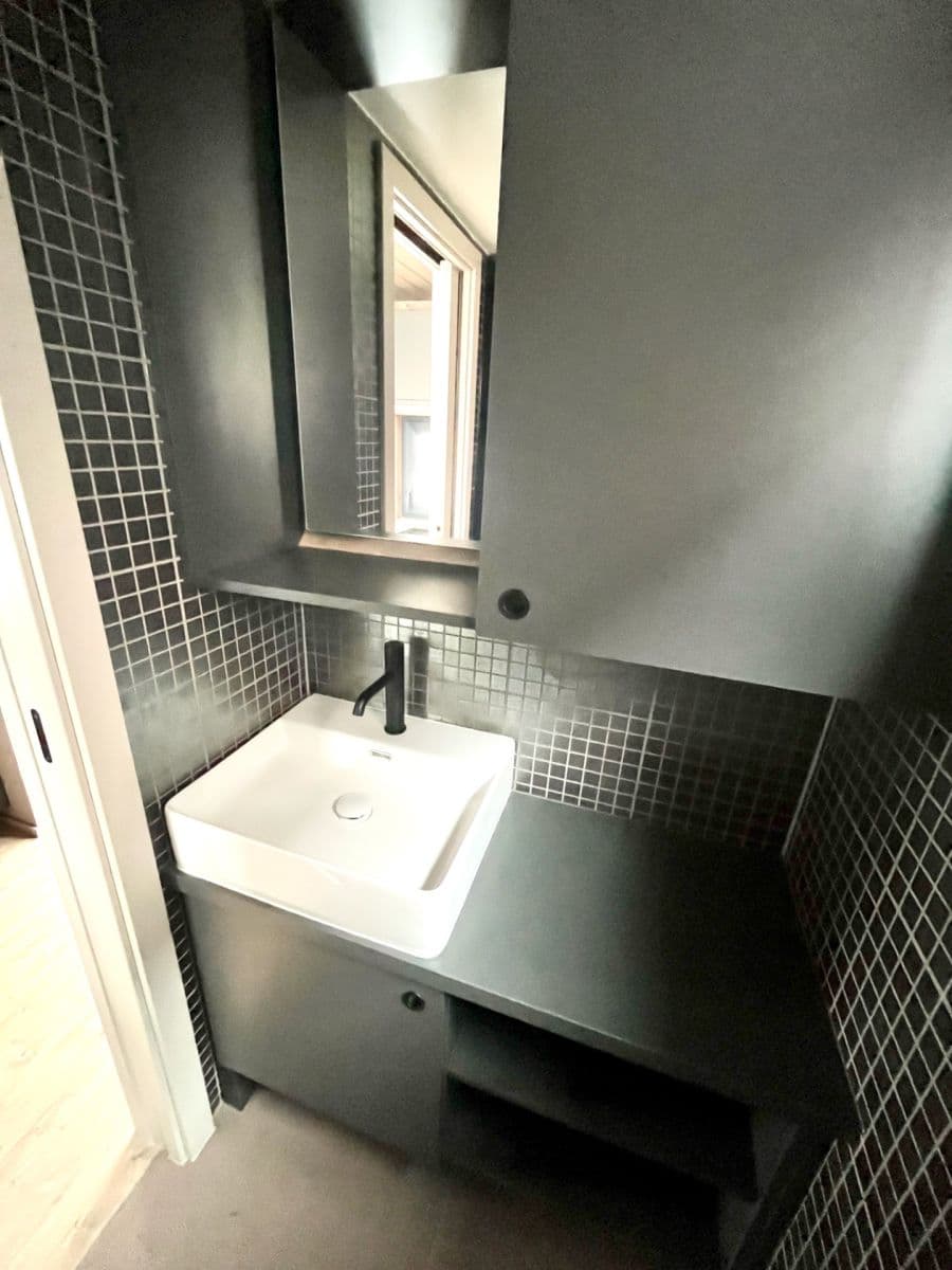 Prodej domu 26 m², pozemek 45 m², Sanderova, Praha, Praha Prodej domu 26 m², pozemek 45 m², Sanderova, Praha, Praha