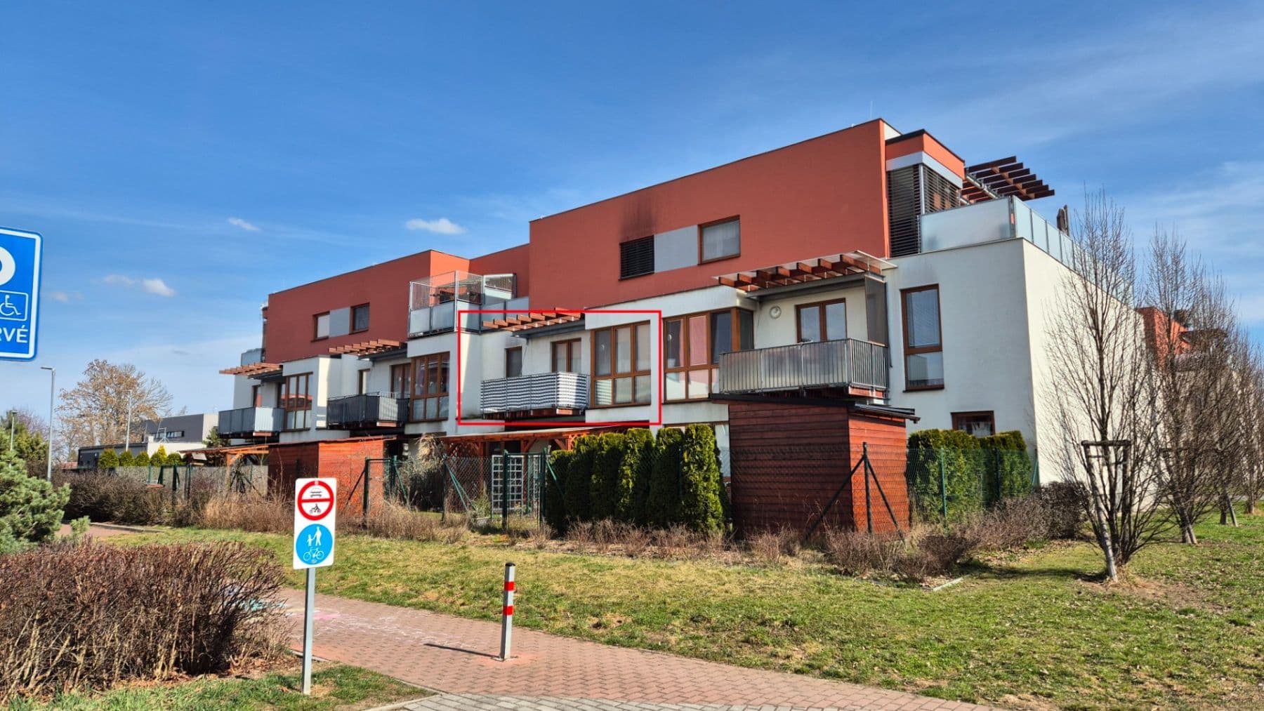 Pronájem bytu 2+kk 60 m², K Meteoru, Hradec Králové, Královéhradecký kraj Pronájem bytu 2+kk 60 m², K Meteoru, Hradec Králové, Královéhradecký kraj