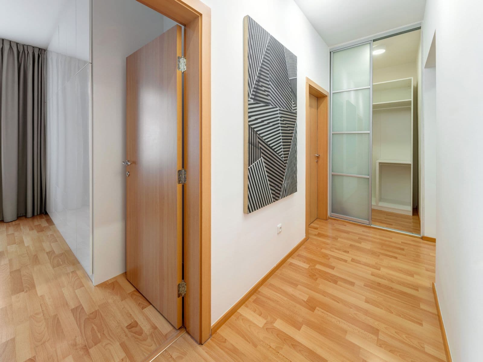 Pronájem bytu 3+kk 70 m², U Třešňovky, Praha, Praha Pronájem bytu 3+kk 70 m², U Třešňovky, Praha, Praha