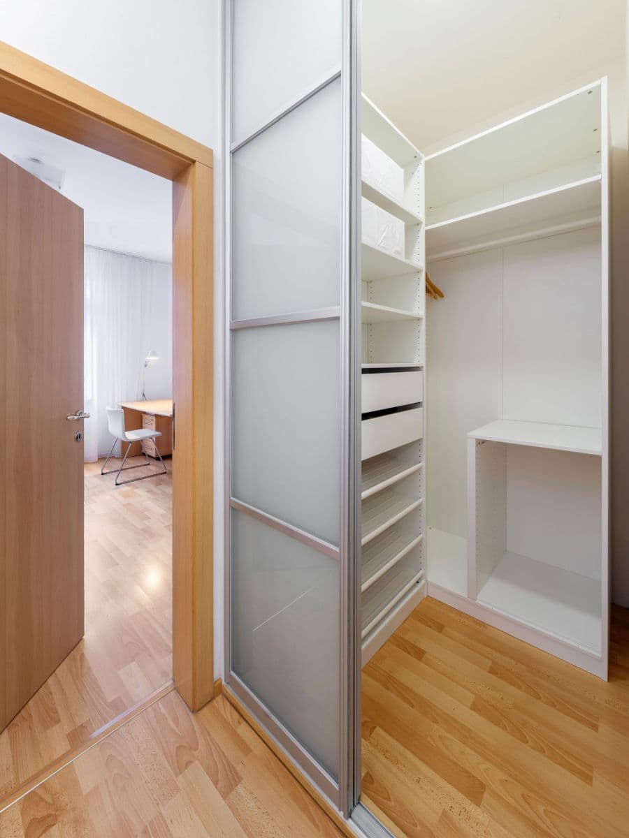 Pronájem bytu 3+kk 70 m², U Třešňovky, Praha, Praha Pronájem bytu 3+kk 70 m², U Třešňovky, Praha, Praha