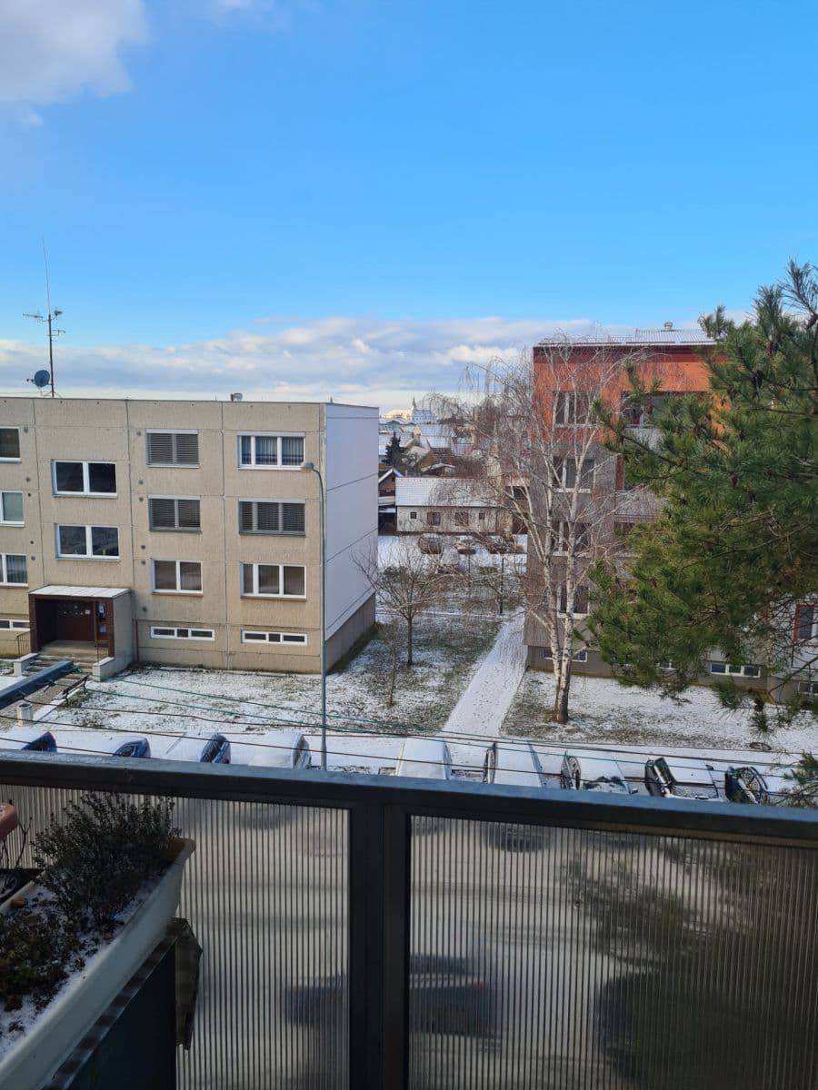 Pronájem bytu 3+1 73 m², Sídliště, Uherský Ostroh, Zlínský kraj Pronájem bytu 3+1 73 m², Sídliště, Uherský Ostroh, Zlínský kraj