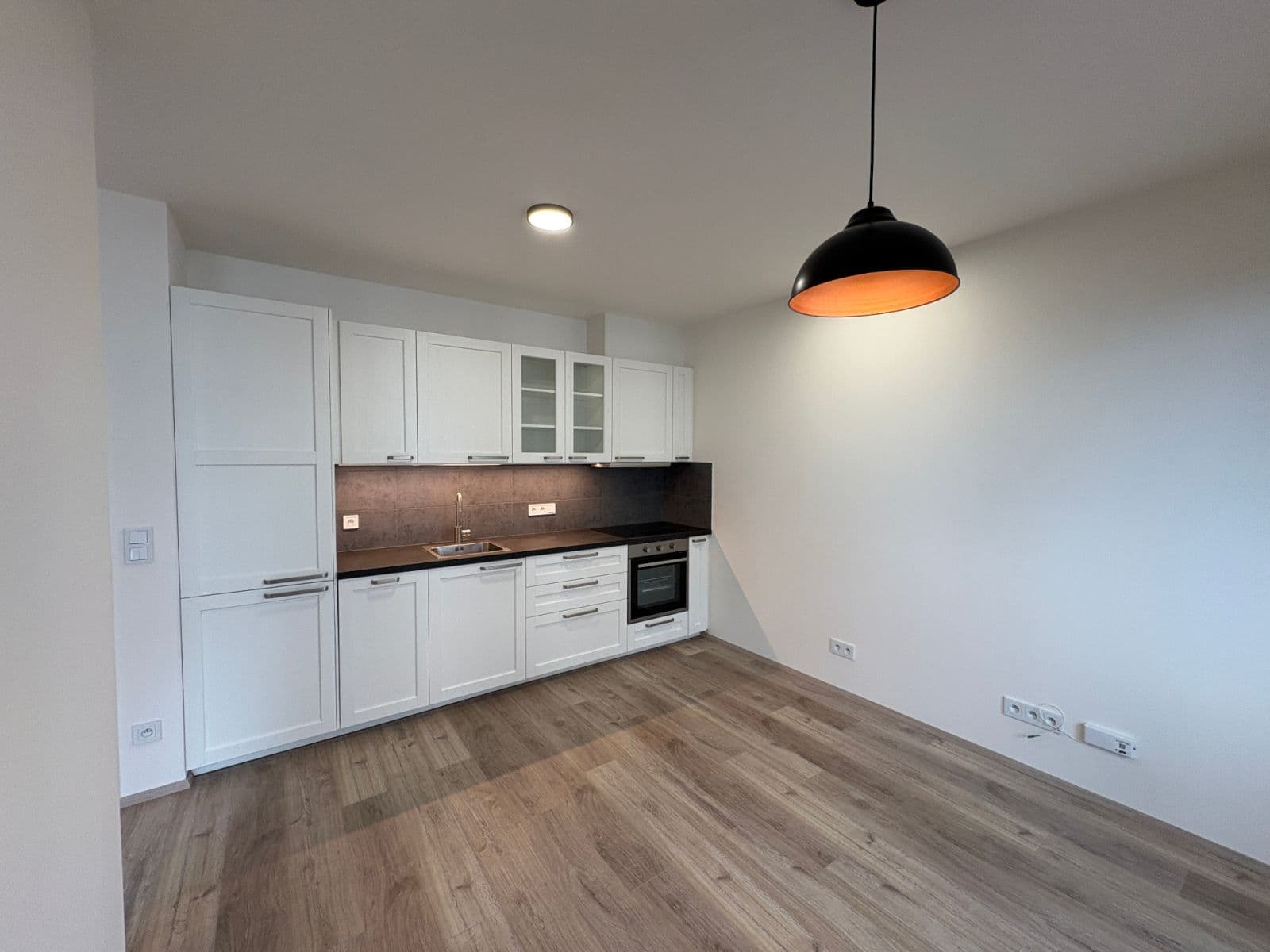 Pronájem bytu 1+kk 32 m², Fabiánové, Praha, Praha Pronájem bytu 1+kk 32 m², Fabiánové, Praha, Praha