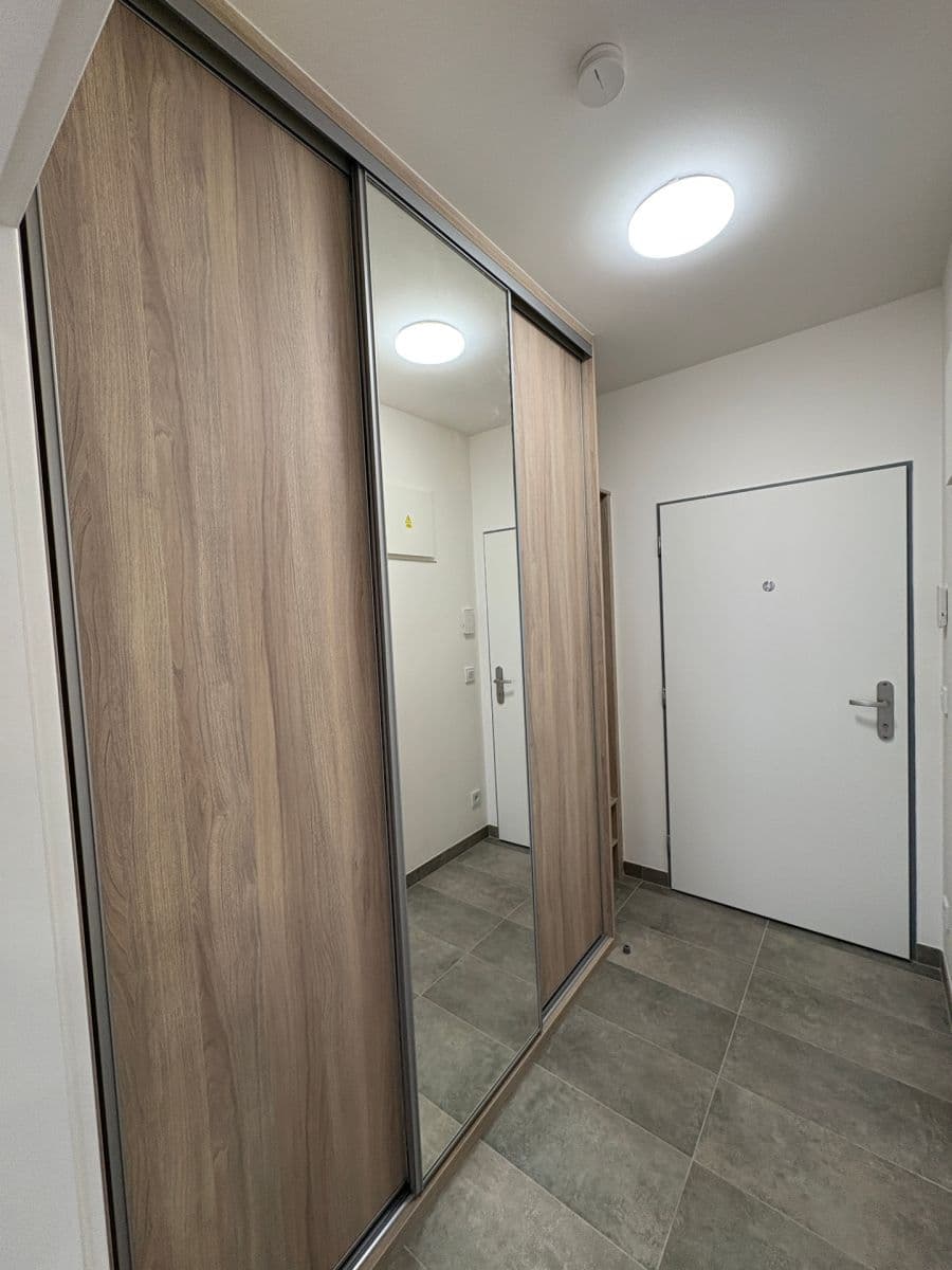 Pronájem bytu 1+kk 32 m², Fabiánové, Praha, Praha Pronájem bytu 1+kk 32 m², Fabiánové, Praha, Praha