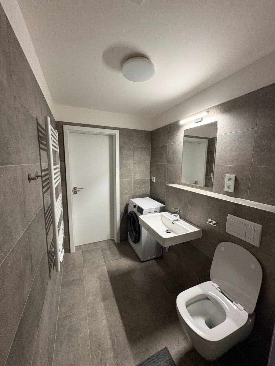 Pronájem bytu 1+kk 32 m², Fabiánové, Praha, Praha Pronájem bytu 1+kk 32 m², Fabiánové, Praha, Praha