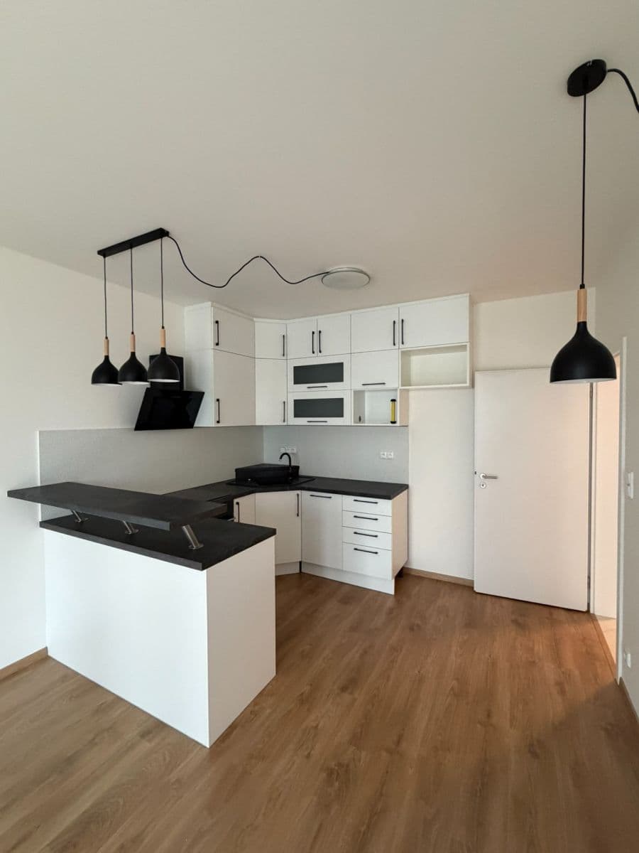 Pronájem bytu 2+kk 52 m², Ondrákové, Praha, Praha Pronájem bytu 2+kk 52 m², Ondrákové, Praha, Praha