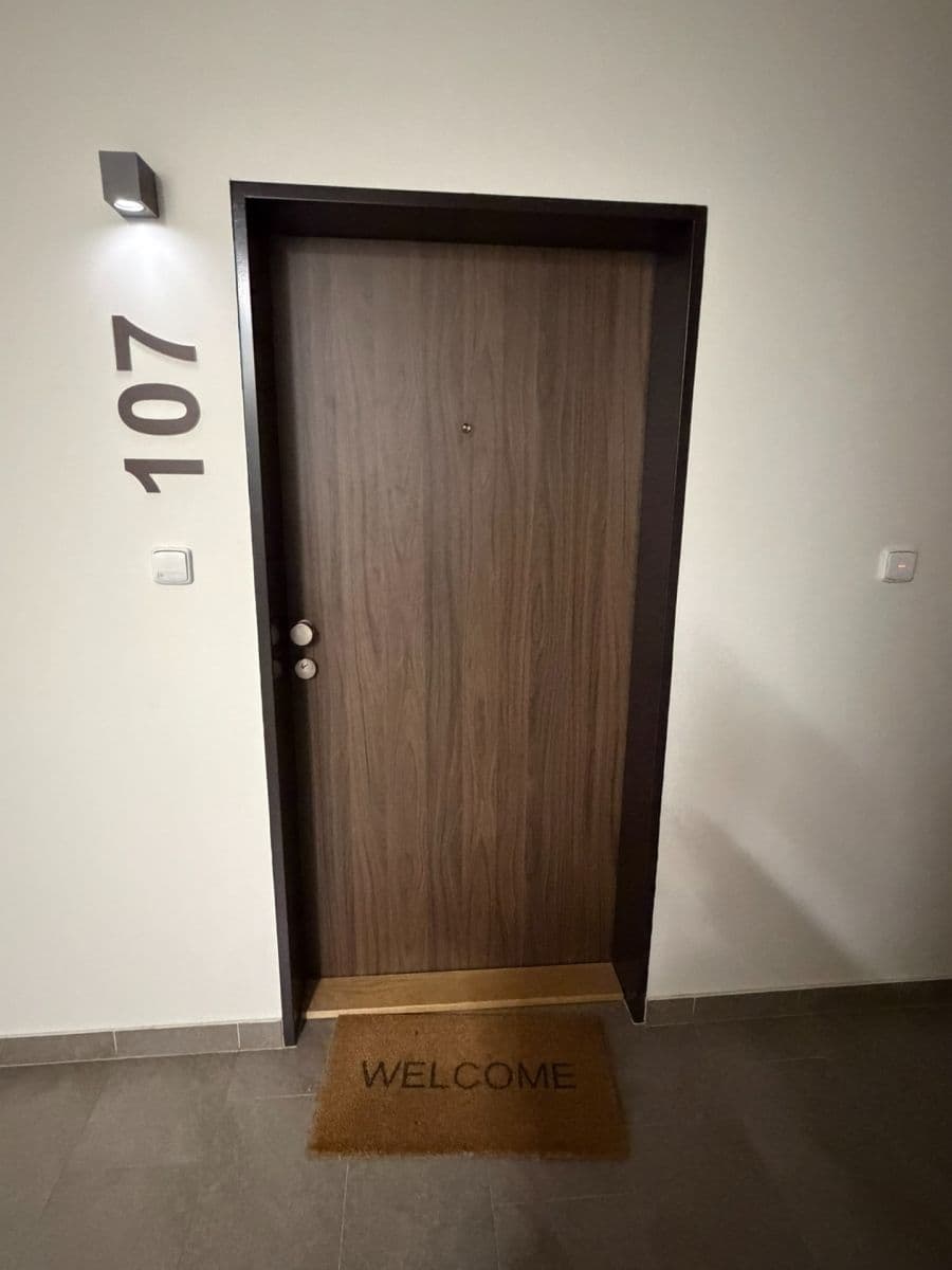 Pronájem bytu 2+kk 52 m², Ondrákové, Praha, Praha Pronájem bytu 2+kk 52 m², Ondrákové, Praha, Praha