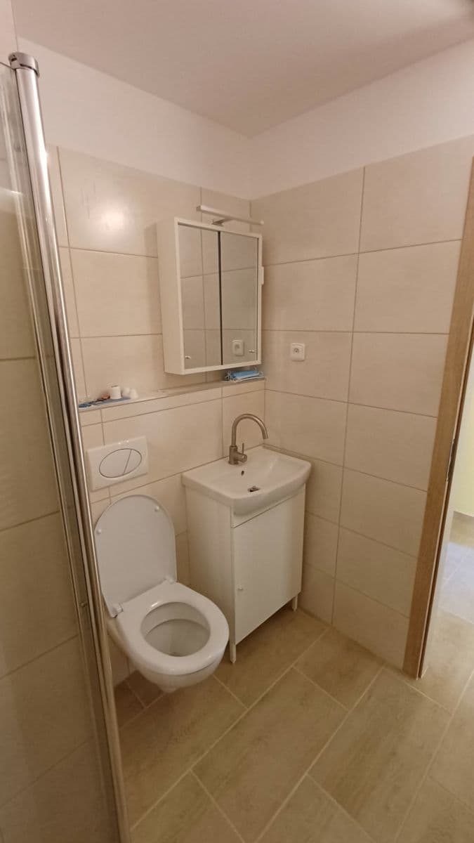 Pronájem bytu 2+kk 42 m², Kpt. Nálepky, Podbořany, Ústecký kraj Pronájem bytu 2+kk 42 m², Kpt. Nálepky, Podbořany, Ústecký kraj