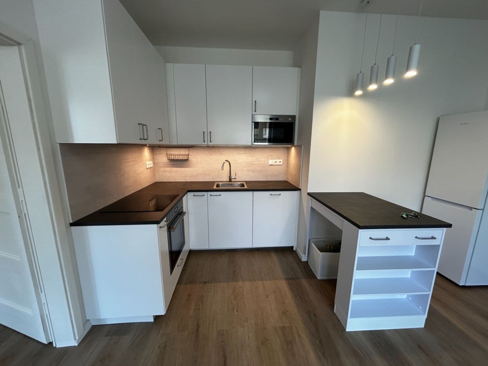 Pronájem bytu 2+kk 53 m², Osadní, Praha, Praha Pronájem bytu 2+kk 53 m², Osadní, Praha, Praha