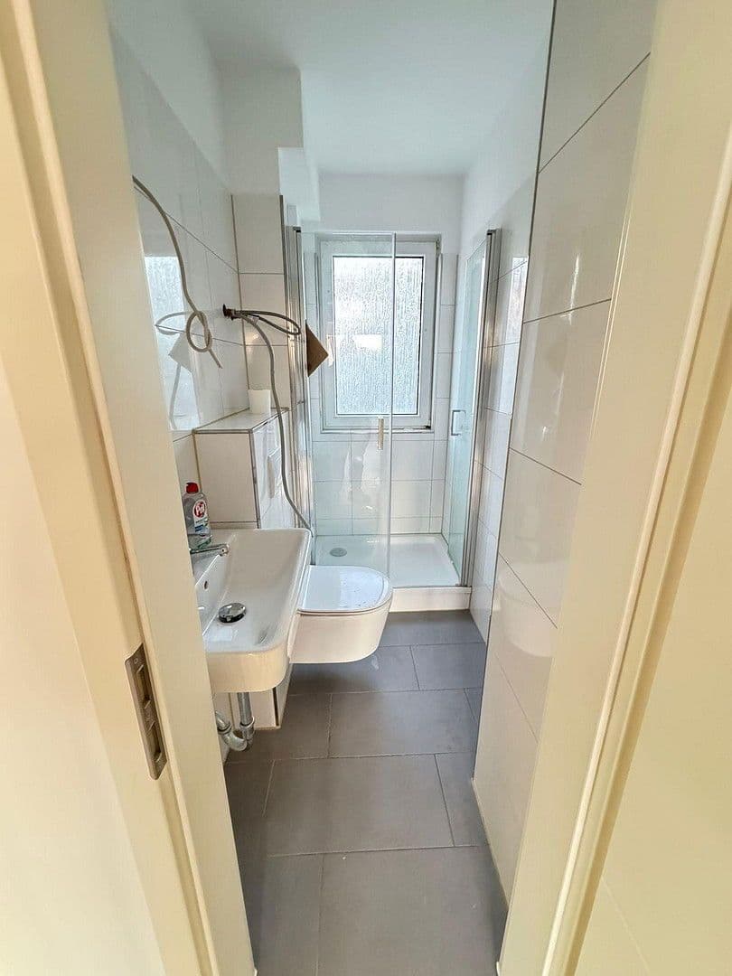 Pronájem bytu 1+kk 30 m², Kupferdreher Str.93, Essen, Severní Porýní-Vestfálsko Pronájem bytu 1+kk 30 m², Kupferdreher Str.93, Essen, Severní Porýní-Vestfálsko