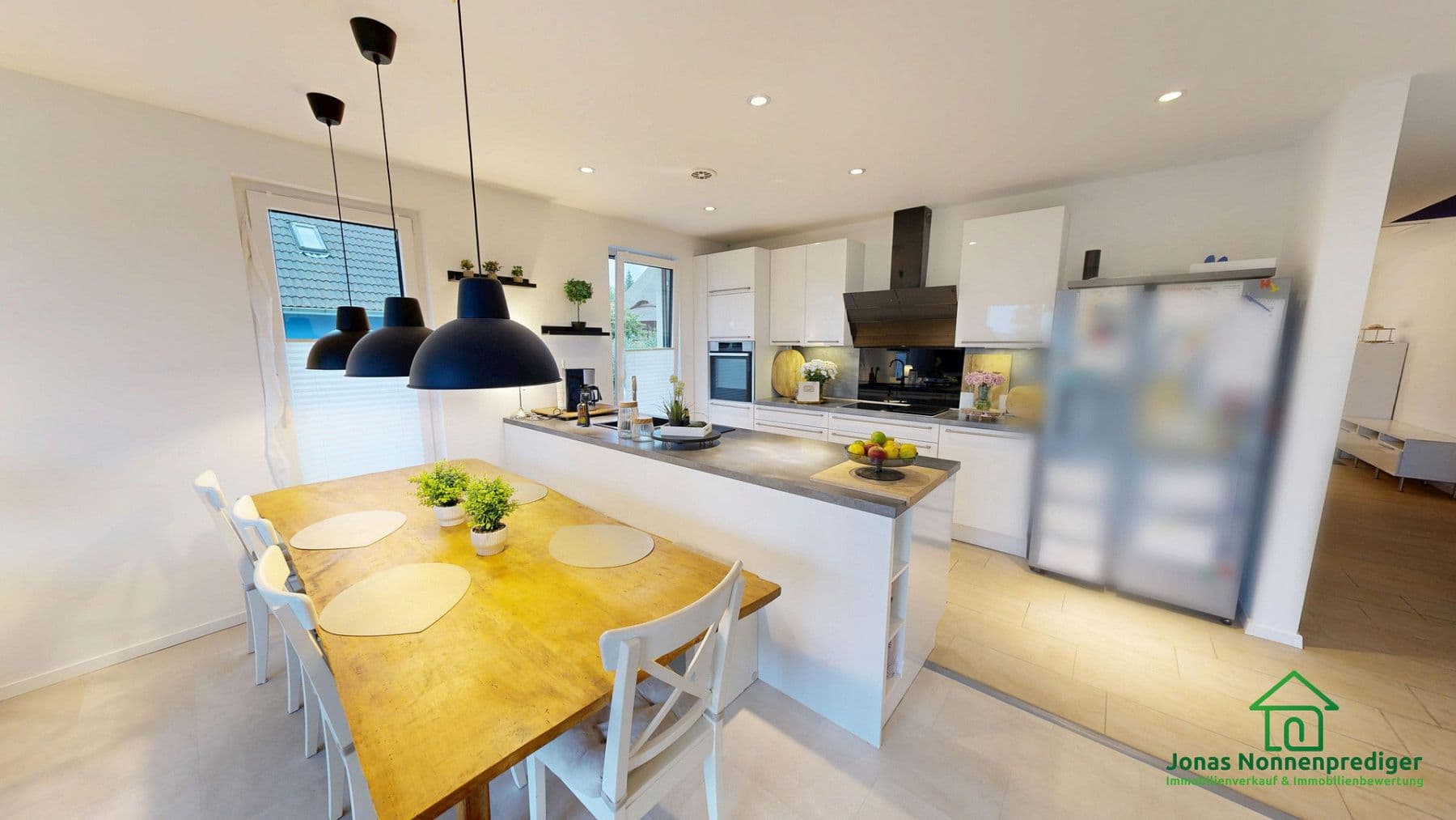 Prodej domu 146 m², pozemek 1.064 m², Seestraße 11, Mühlen Eichsen, Mecklenburg-Vorpommern Prodej domu 146 m², pozemek 1.064 m², Seestraße 11, Mühlen Eichsen, Mecklenburg-Vorpommern