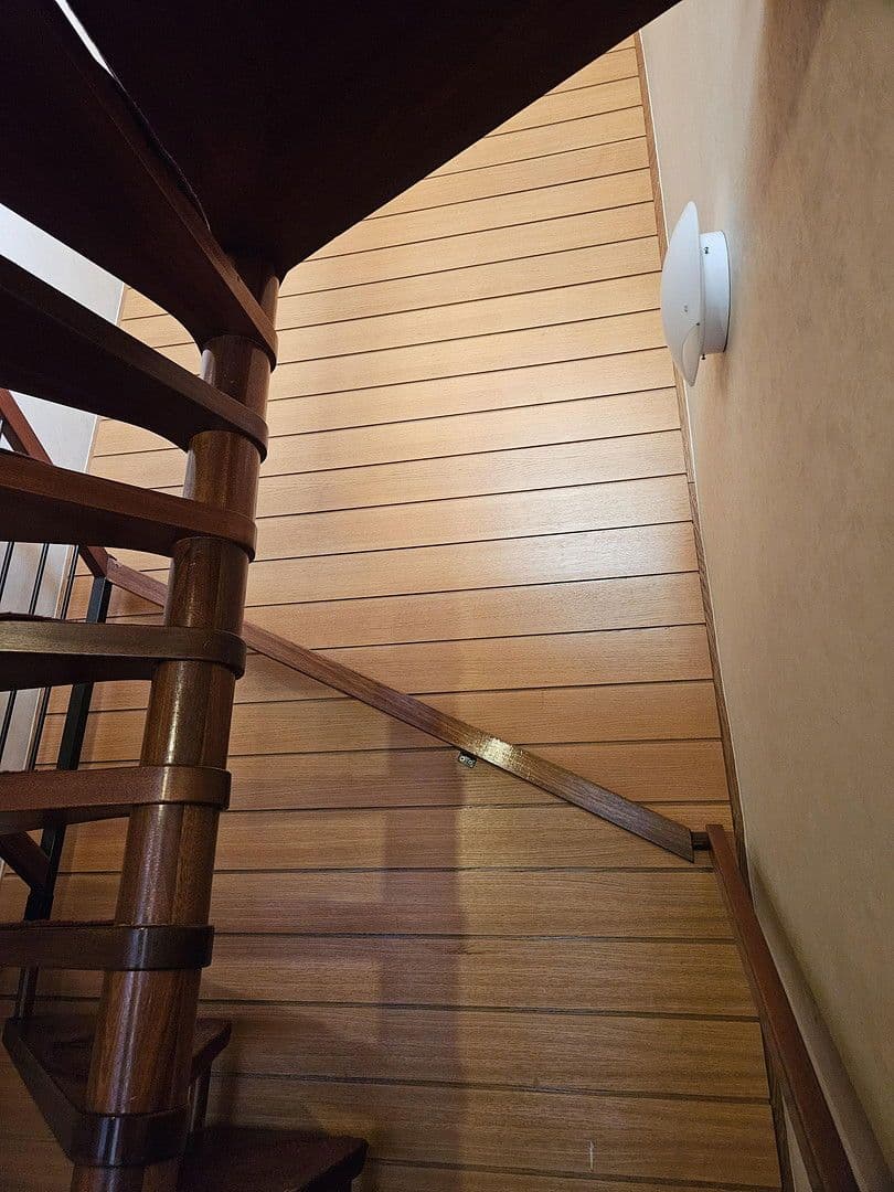 Prodej domu 167 m², pozemek 230 m², Drostestraße, Stuttgart, Bádensko-Württembersko Prodej domu 167 m², pozemek 230 m², Drostestraße, Stuttgart, Bádensko-Württembersko