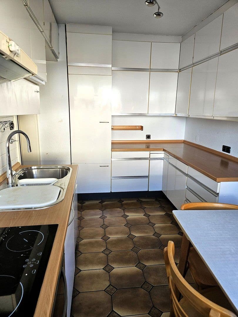 Prodej domu 167 m², pozemek 230 m², Drostestraße, Stuttgart, Bádensko-Württembersko Prodej domu 167 m², pozemek 230 m², Drostestraße, Stuttgart, Bádensko-Württembersko