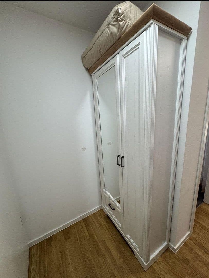 Pronájem bytu 2+1 52 m², Küferstraße 12, Frankfurt am Main, Hessen Pronájem bytu 2+1 52 m², Küferstraße 12, Frankfurt am Main, Hessen