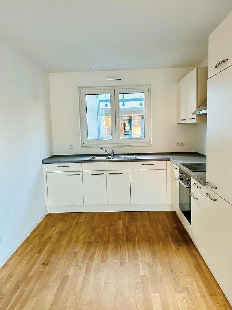 Pronájem bytu 2+1 52 m², Küferstraße 12, Frankfurt am Main, Hessen Pronájem bytu 2+1 52 m², Küferstraße 12, Frankfurt am Main, Hessen
