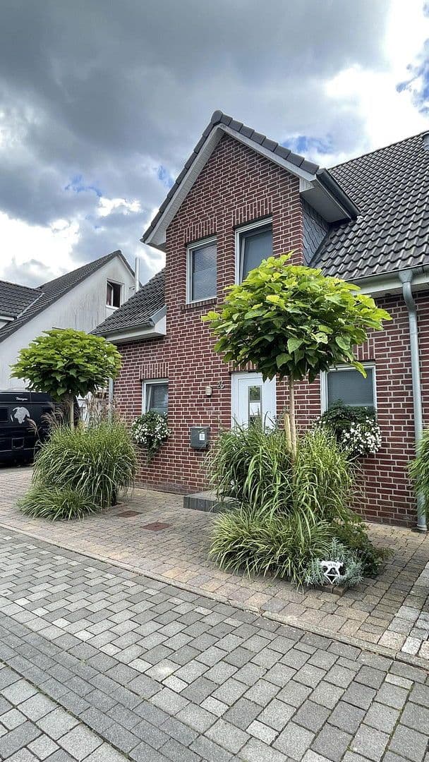 Pronájem domu 130 m², pozemek 254 m², An Haus Padenberg 26, Kempen, Severní Porýní-Vestfálsko Pronájem domu 130 m², pozemek 254 m², An Haus Padenberg 26, Kempen, Severní Porýní-Vestfálsko