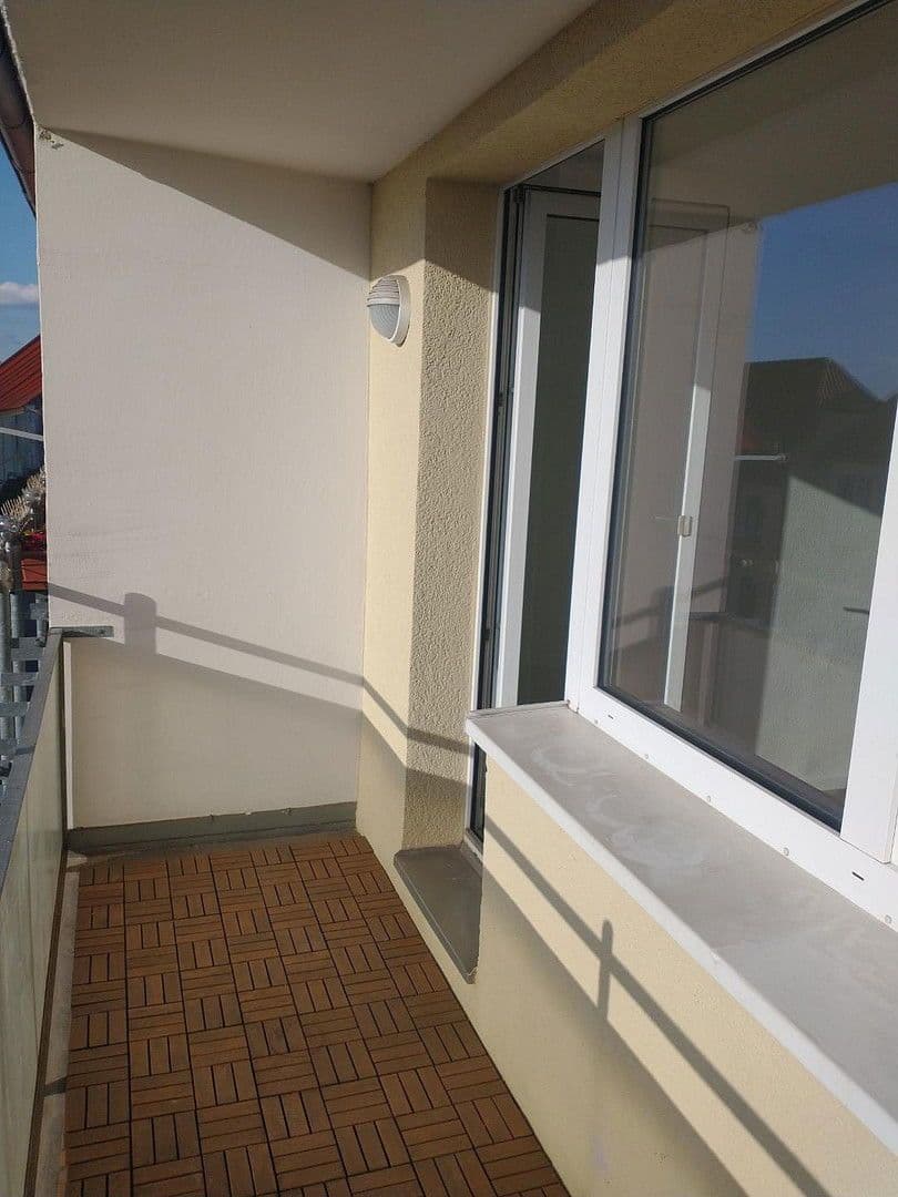 Pronájem bytu 3+1 64 m², Magdeburg, Sasko-Anhaltsko Pronájem bytu 3+1 64 m², Magdeburg, Sasko-Anhaltsko