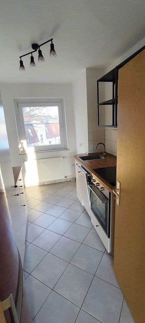 Pronájem bytu 3+1 64 m², Magdeburg, Sasko-Anhaltsko Pronájem bytu 3+1 64 m², Magdeburg, Sasko-Anhaltsko