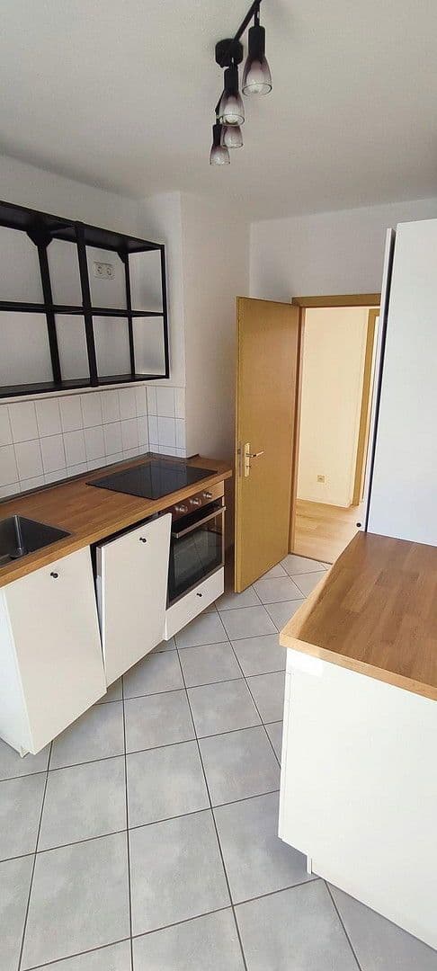 Pronájem bytu 3+1 64 m², Magdeburg, Sasko-Anhaltsko Pronájem bytu 3+1 64 m², Magdeburg, Sasko-Anhaltsko