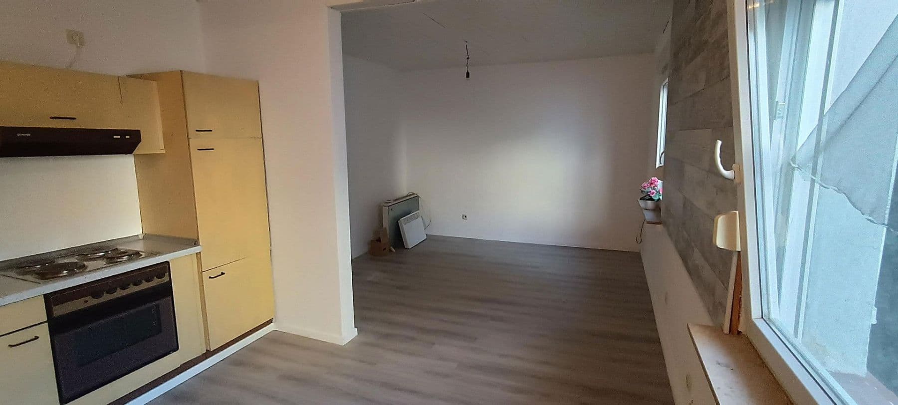 Pronájem bytu 1+1 25 m², Von-Gall-Str. 4, Bochum, Severní Porýní-Vestfálsko Pronájem bytu 1+1 25 m², Von-Gall-Str. 4, Bochum, Severní Porýní-Vestfálsko